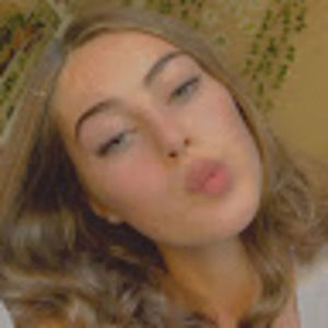 Meet your Posher, Brenna